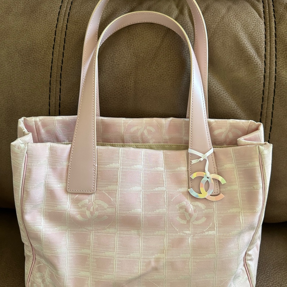 CHANEL New Travel Line Tote Bag Nylon Pink Gold CC Logo Handbag 👜 😍